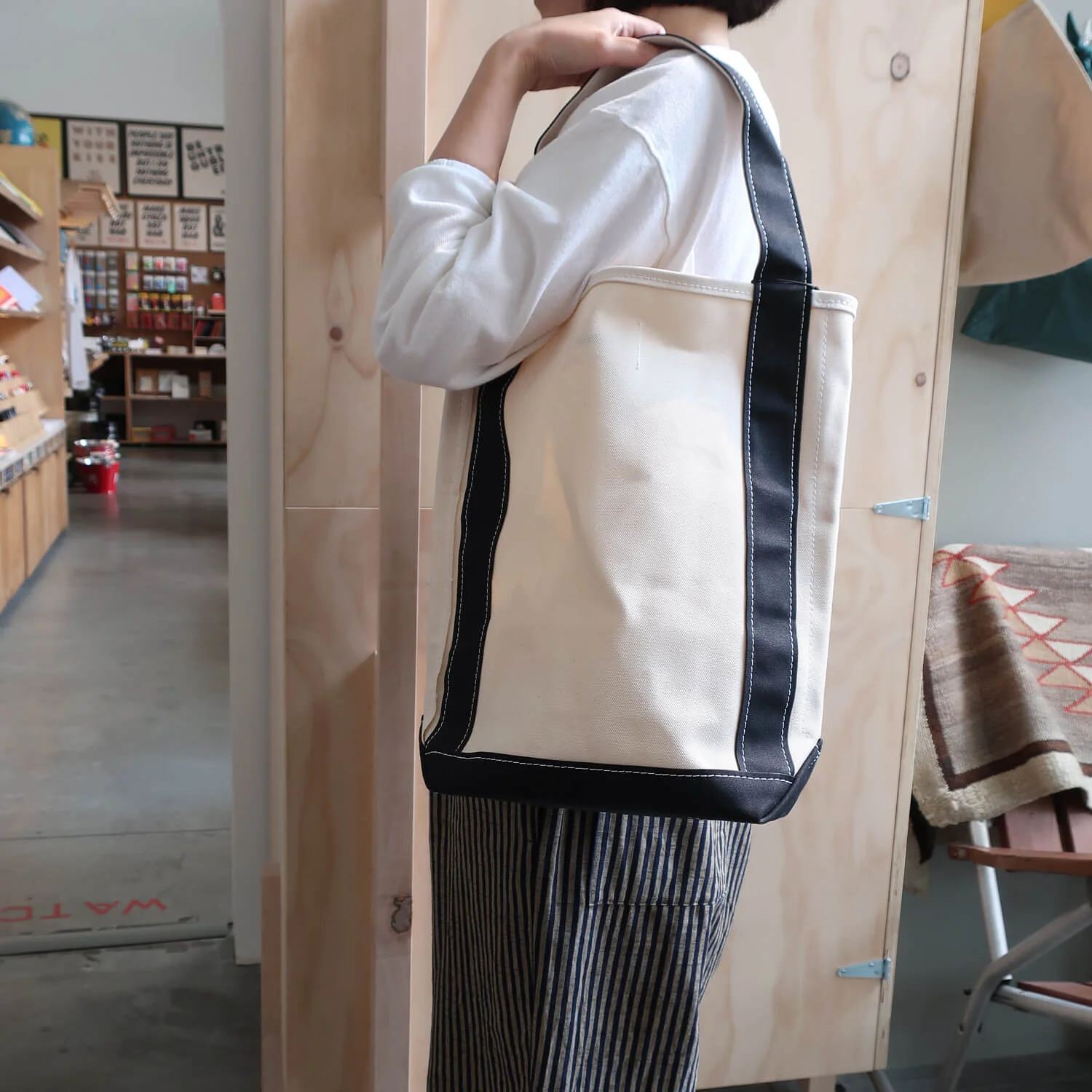 Baguette Tote Medium / TEMBEA - Image 11