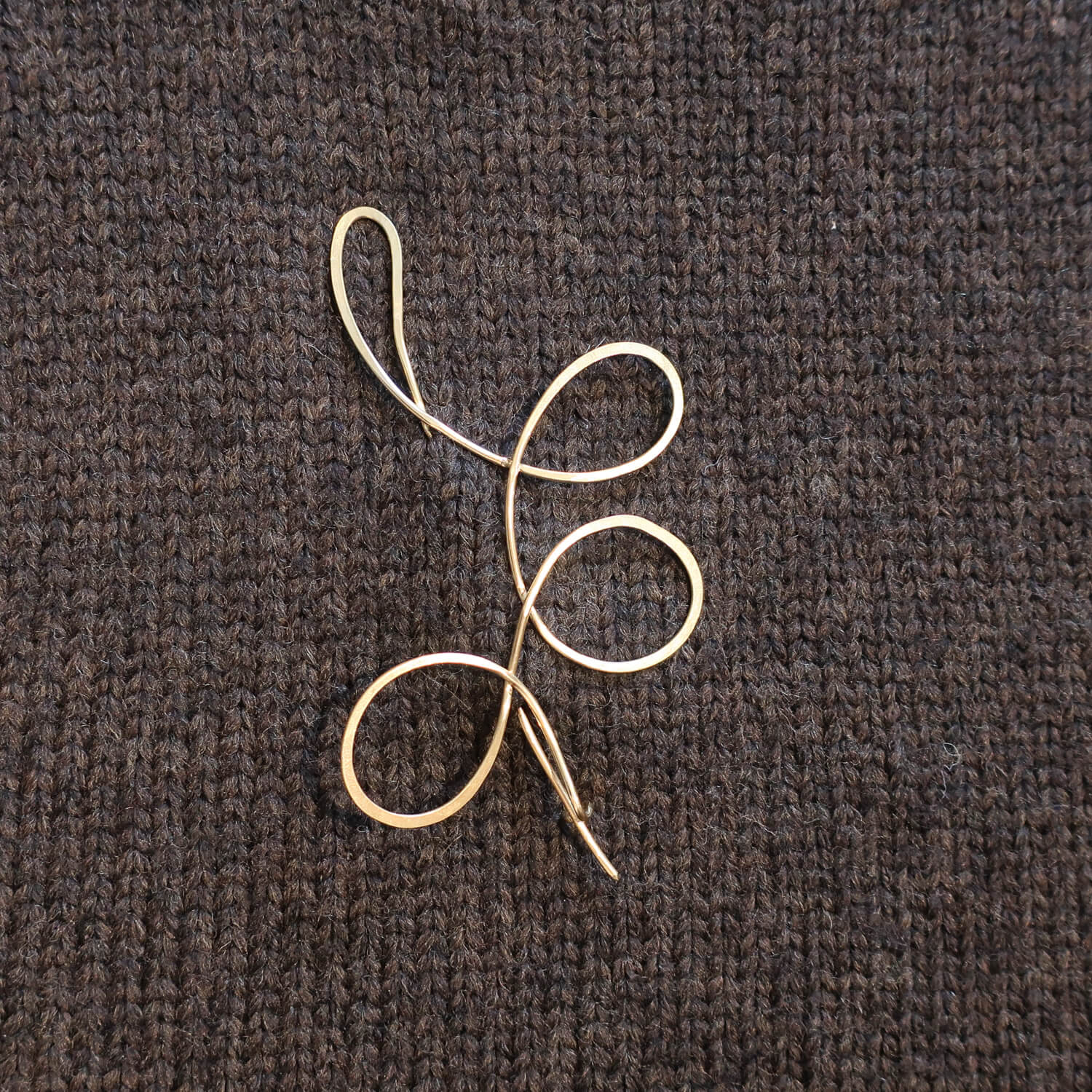 Brooch - Image 11