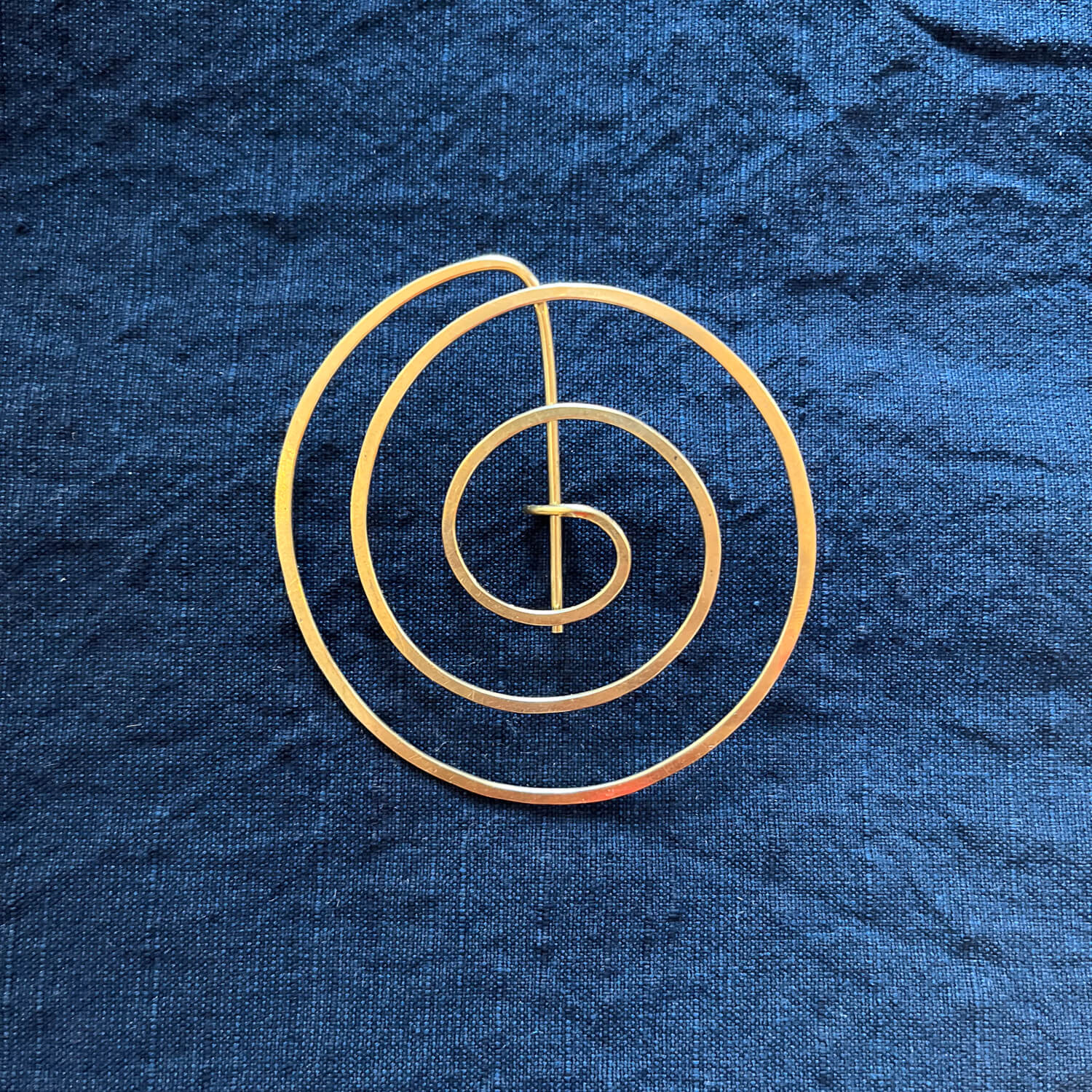 Brooch - Image 8