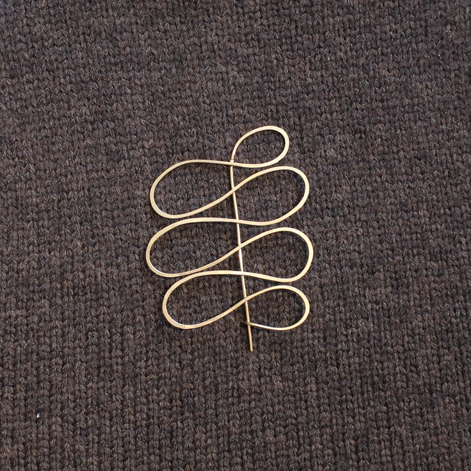 Brooch - Image 9