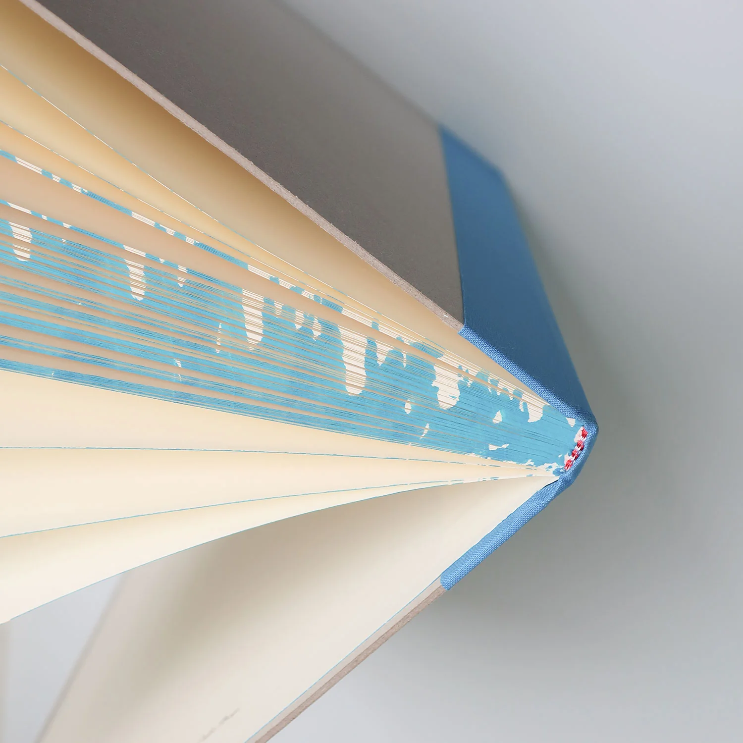 Cardboard Notebook with Band /A6 (EMILIO BRAGA) - Image 9