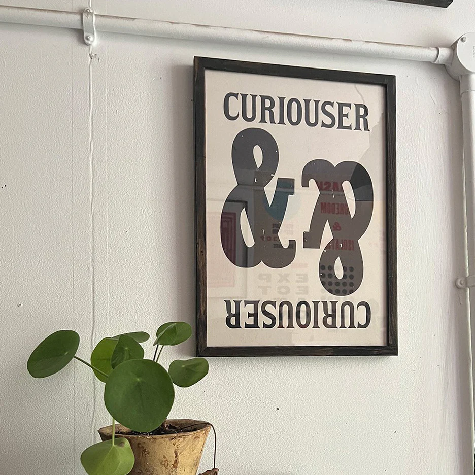 CURIOUSER - ALICE IN WONDERLAND/ Poster - Image 3