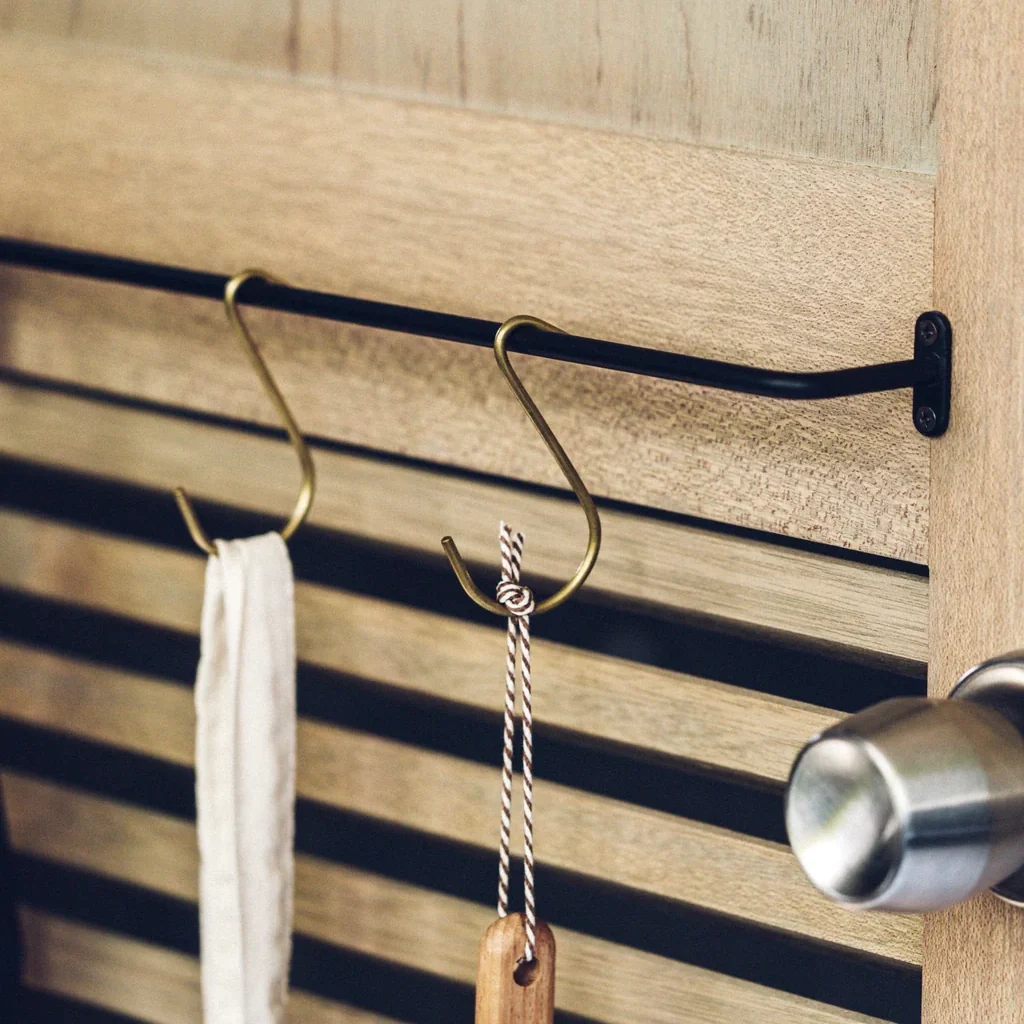 Fog linen work / Brass J Hook - Image 3