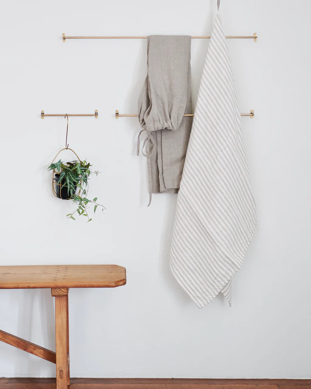 Fog linen work / Brass Towel Bar / Medium - Image 3
