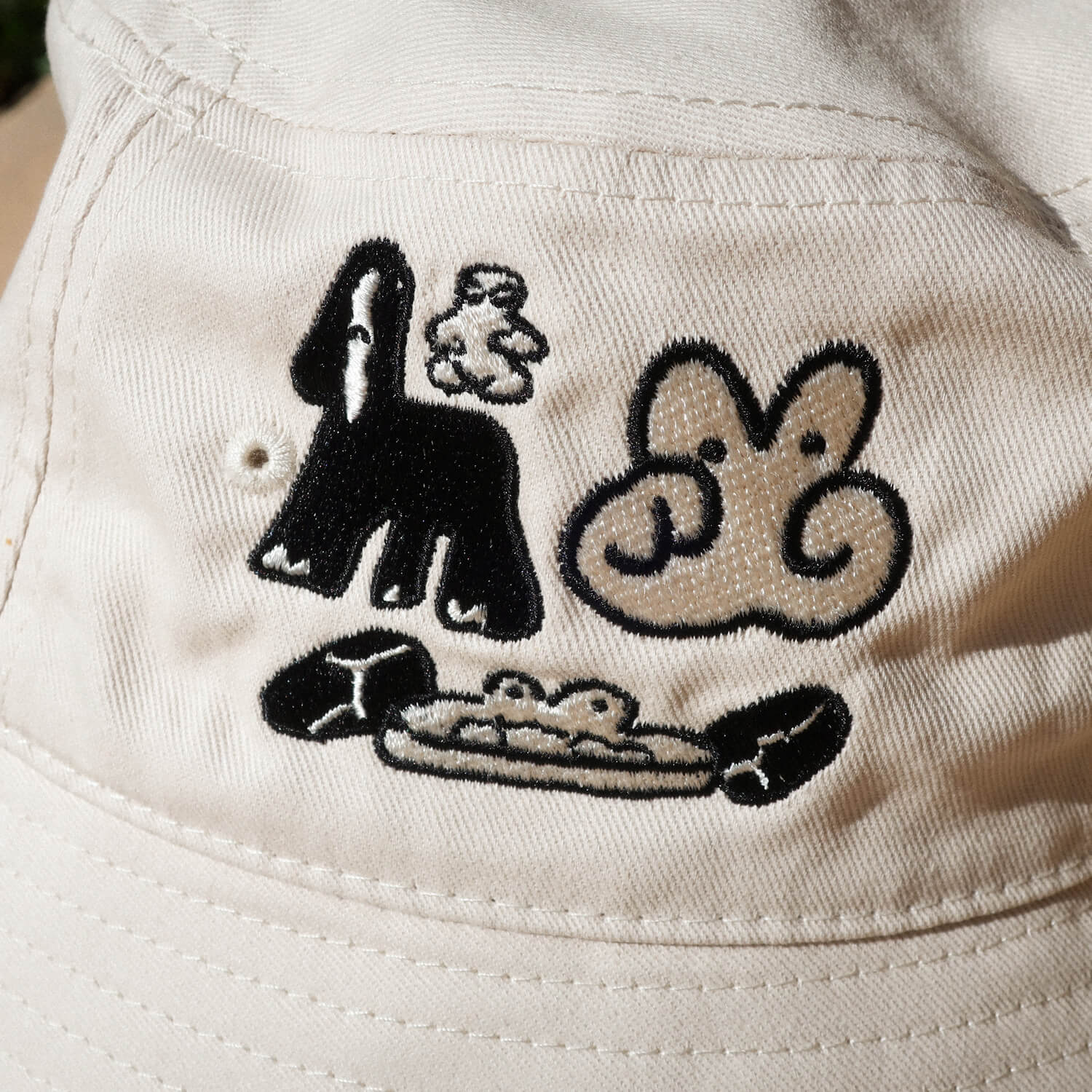 Saigo no Shudan Foursome Bucket Hat Ivory - Image 3