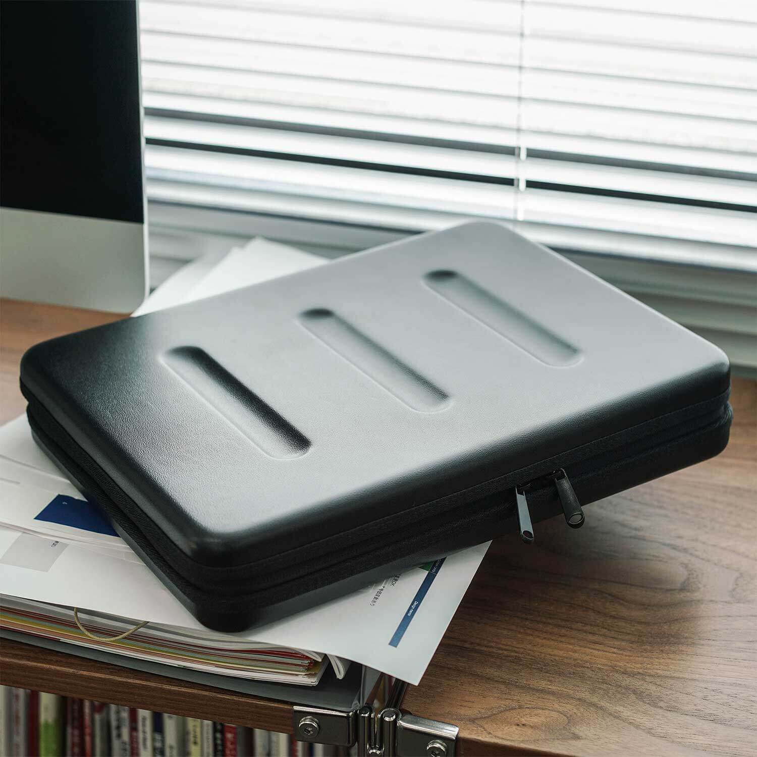 Hard Shell Laptop Case - Image 6
