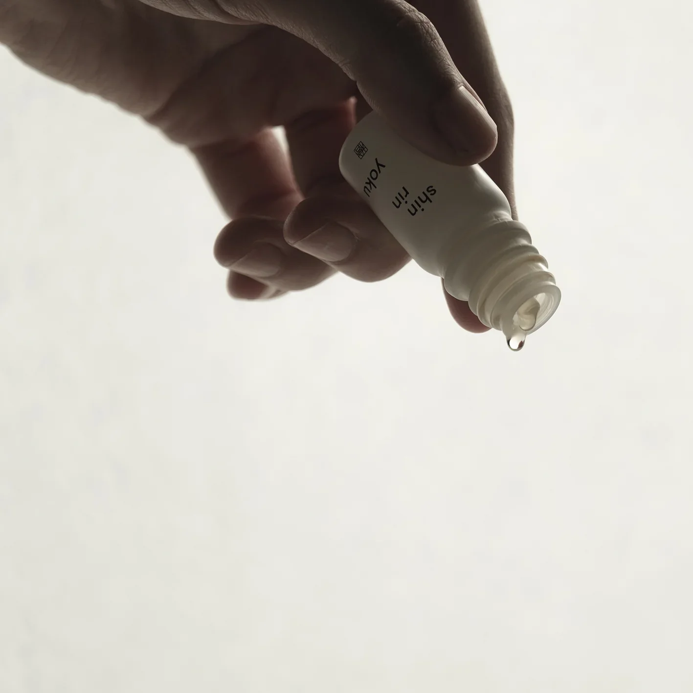 Hinoki Essential Oil - Image 3