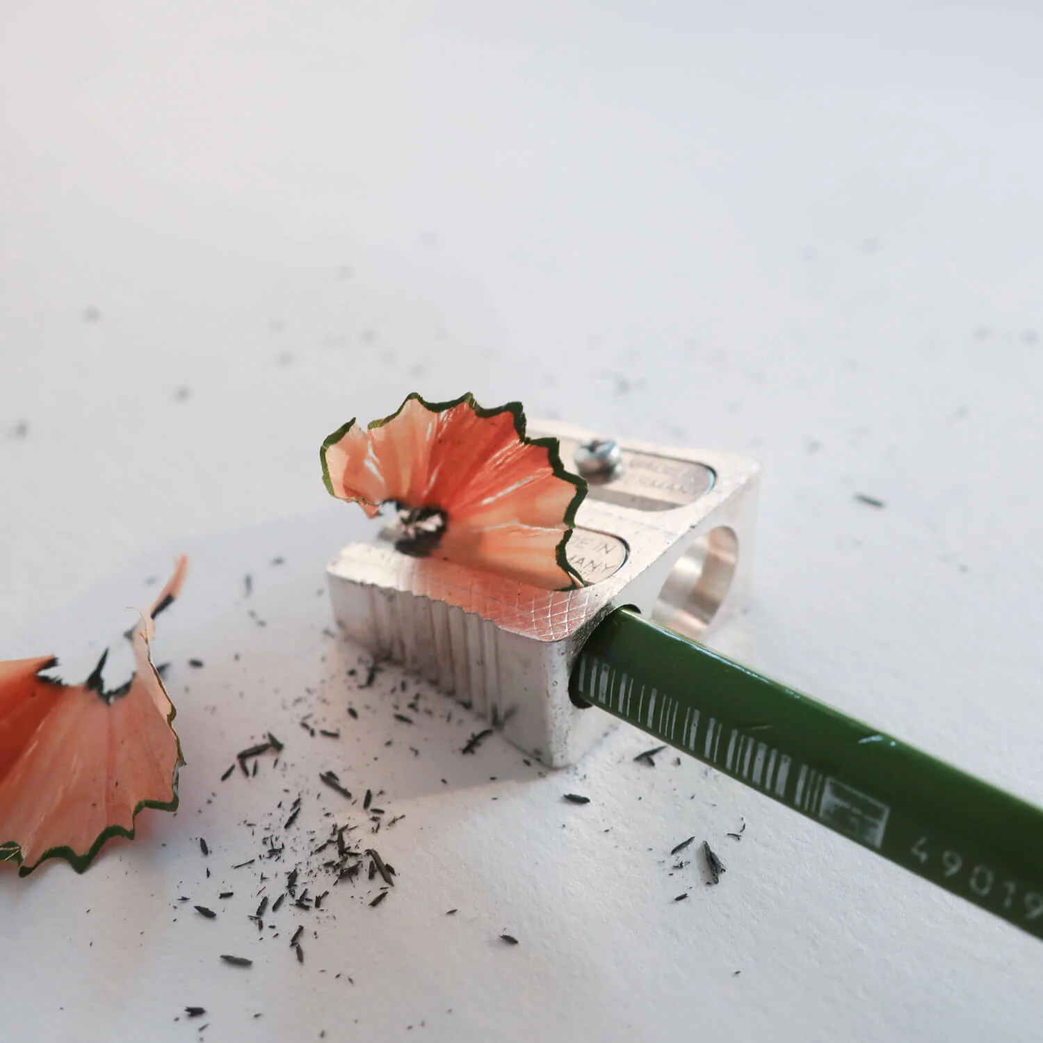 Magnesium 2 Hole Sharpener (M+R) - Image 3