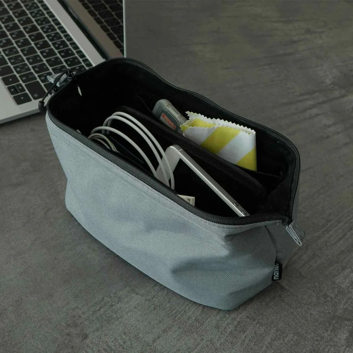 Soft Gadget Pouch/ L - Image 18